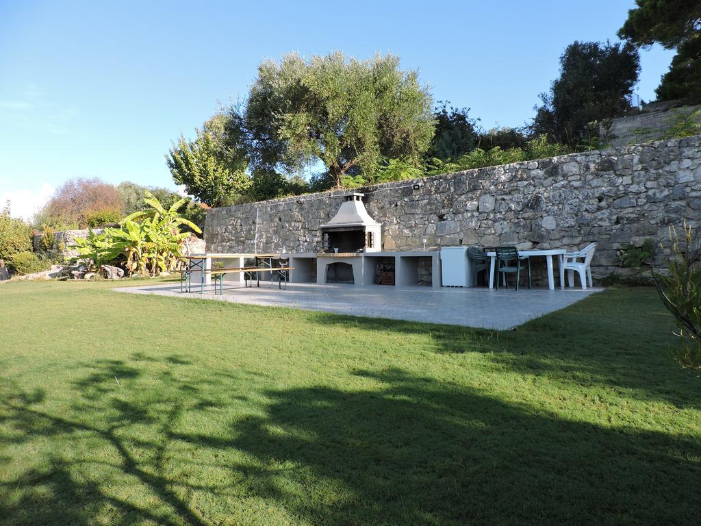 Villa Theodora Lakithra Luaran gambar